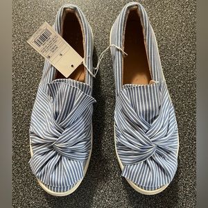 NWT REDUCED PRICE Blue and white 9 1/2 slip on shoes. Never worn
